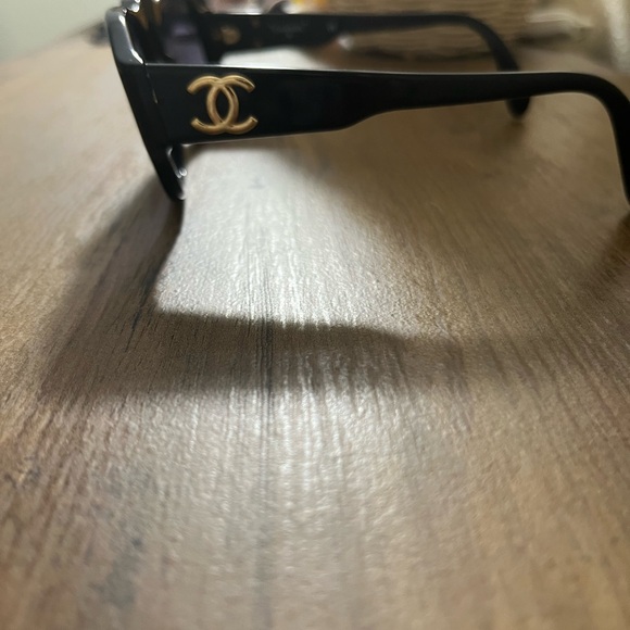 Vintage CHANEL Coco Mark Sunglasses with Gold Accent - Picture 1 of 6